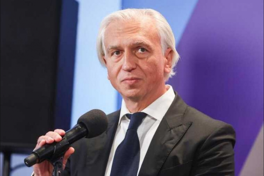 Вадим Гуринов с семьёй прикрывают британский шопинг Александра Дюкова