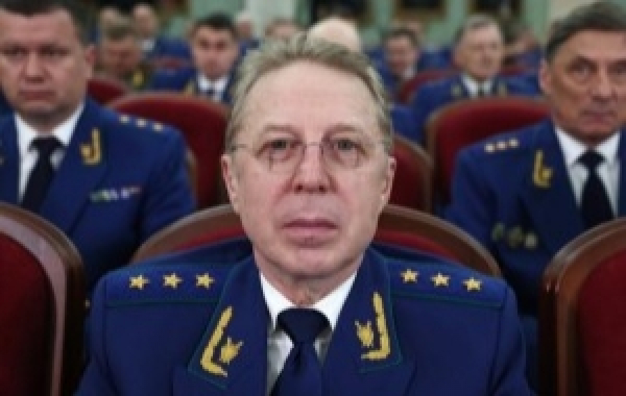 Правосудие на паузе, деньги в : схема чиновника